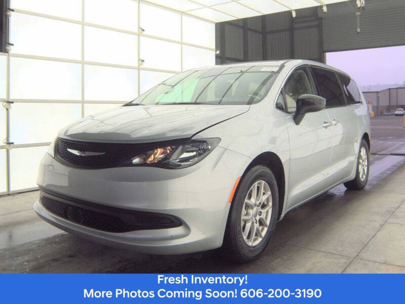 2024 Chrysler Voyager LX