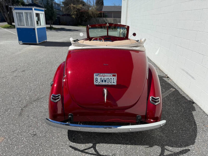 1940 Ford Cabriolet