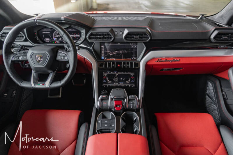 2019 Lamborghini Urus