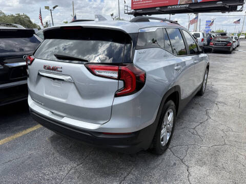 2022 GMC Terrain SLE