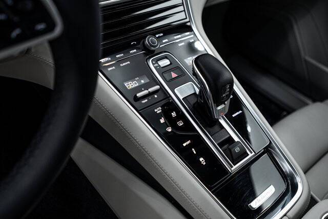 2017 Porsche Panamera