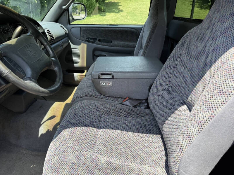 1999 Dodge Ram 1500 ST