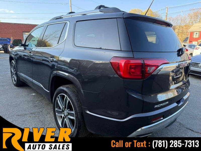 2017 GMC Acadia Denali