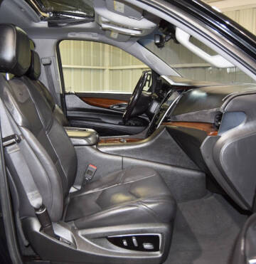 2020 Cadillac Escalade Luxury