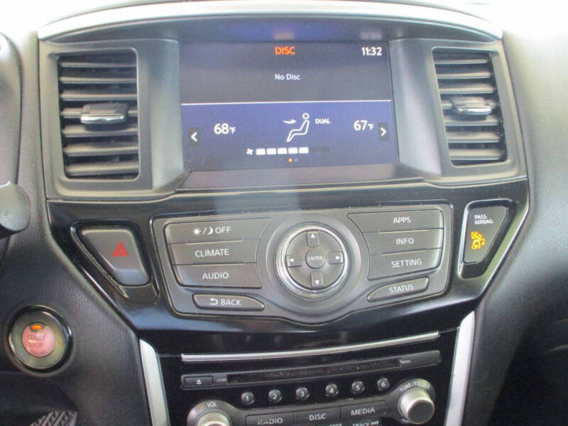 2017 Nissan Pathfinder S