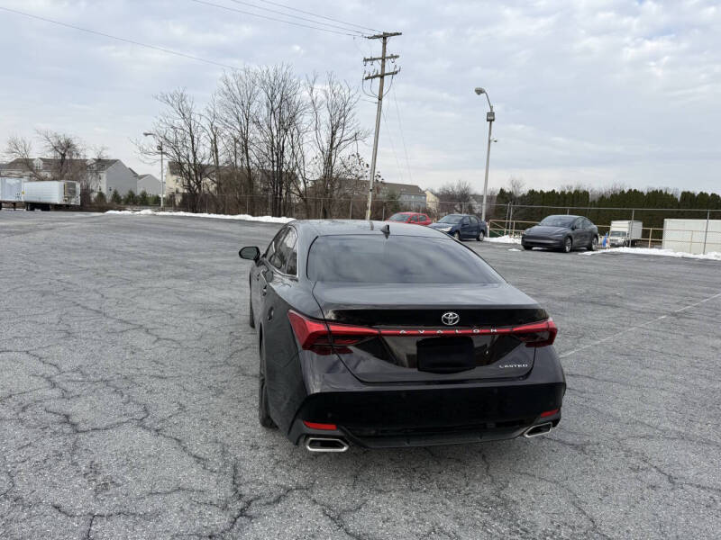 2019 Toyota Avalon Limited