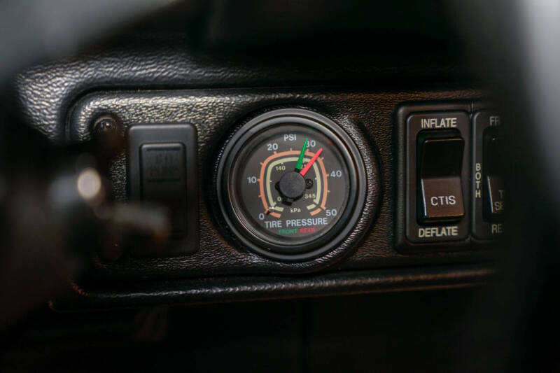 1998 AM General Hummer Hard Top