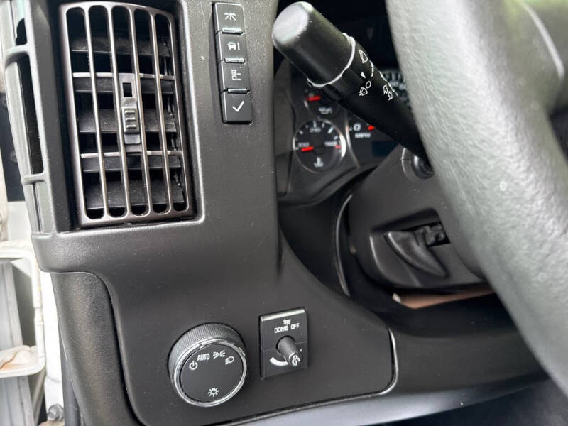 2021 Chevrolet Express 2500