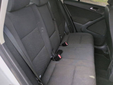 2018 Volkswagen Tiguan Limited 2.0T 4Motion