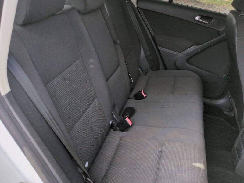 2018 Volkswagen Tiguan Limited 2.0T 4Motion