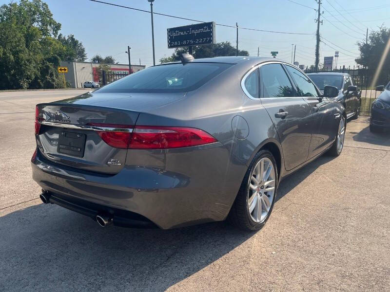 2017 Jaguar XF 35t Prestige