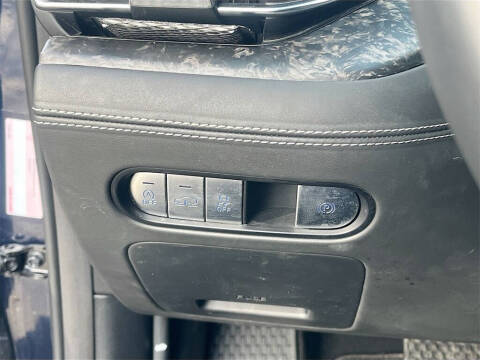 2024 Genesis G90 3.5T e-Supercharger