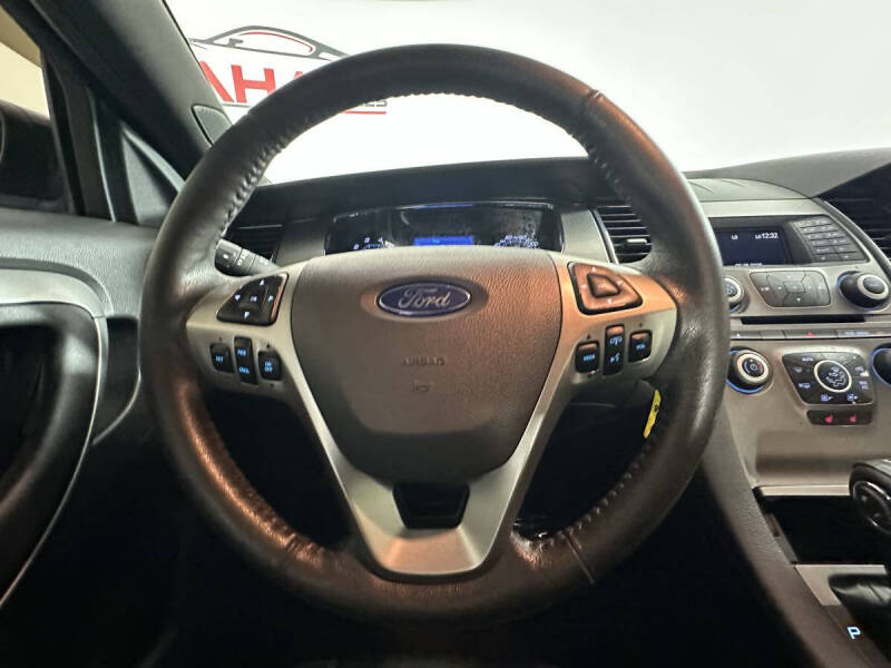 2017 Ford Taurus SEL