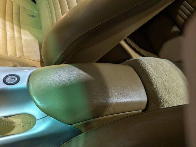 2000 Porsche 911 Carrera 4