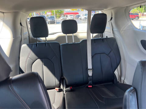 2020 Chrysler Pacifica Touring L