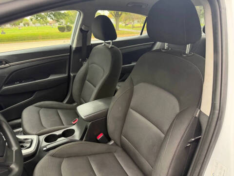 2018 Hyundai Elantra