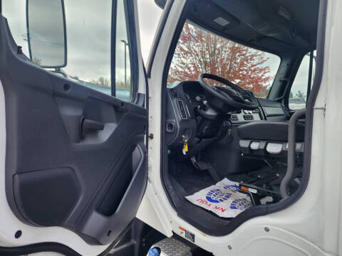 2026 Freightliner 114 SD