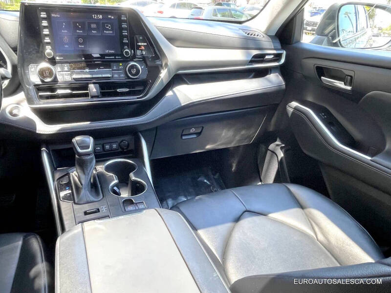 2021 Toyota Highlander XLE