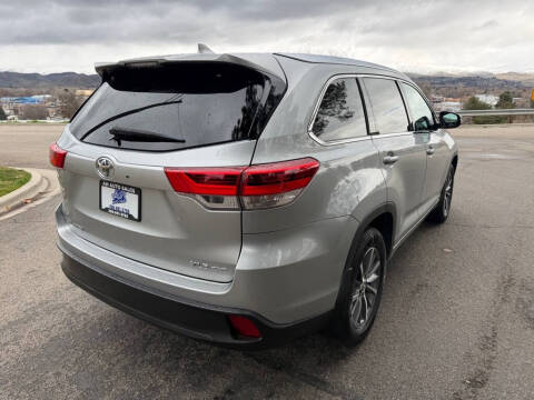 2018 Toyota Highlander SE