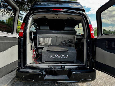 2020 Chevrolet Express 2500