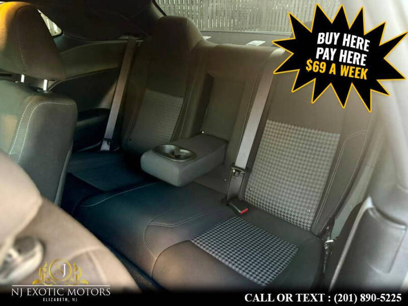 2020 Dodge Challenger SXT