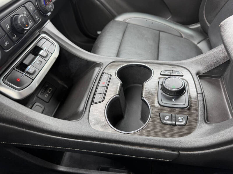 2021 GMC Acadia SLT