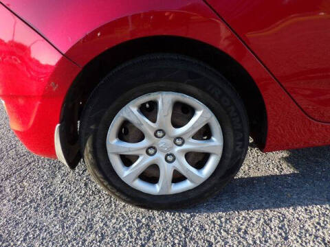 2012 Hyundai Accent GS