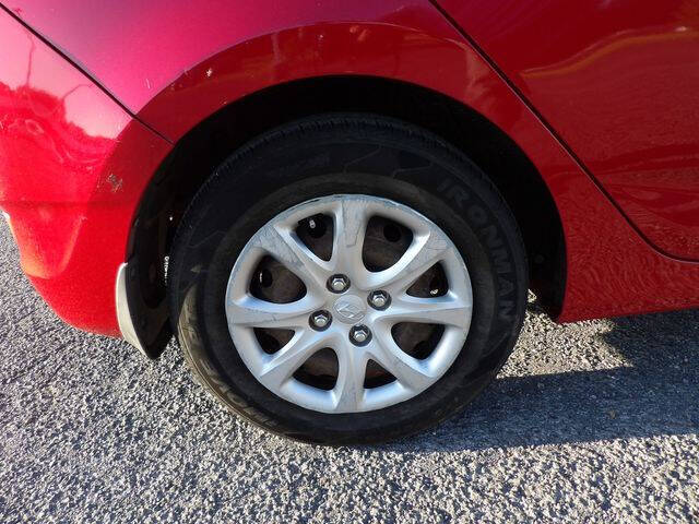 2012 Hyundai Accent GS