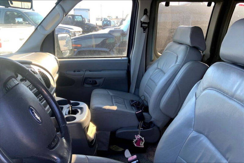 2005 Ford E-Series E-150
