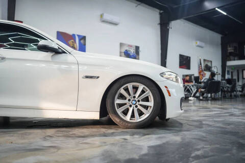 2015 BMW 5 Series 528i
