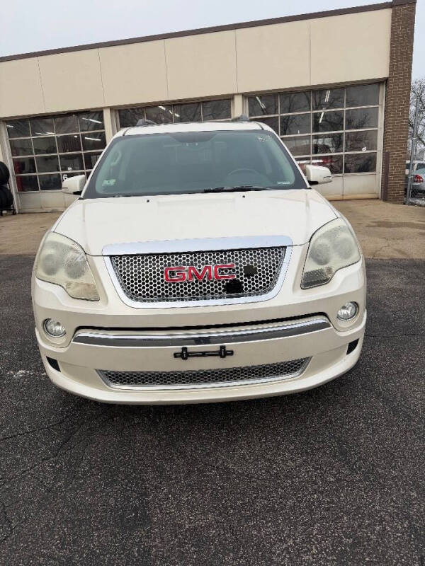 2011 GMC Acadia Denali
