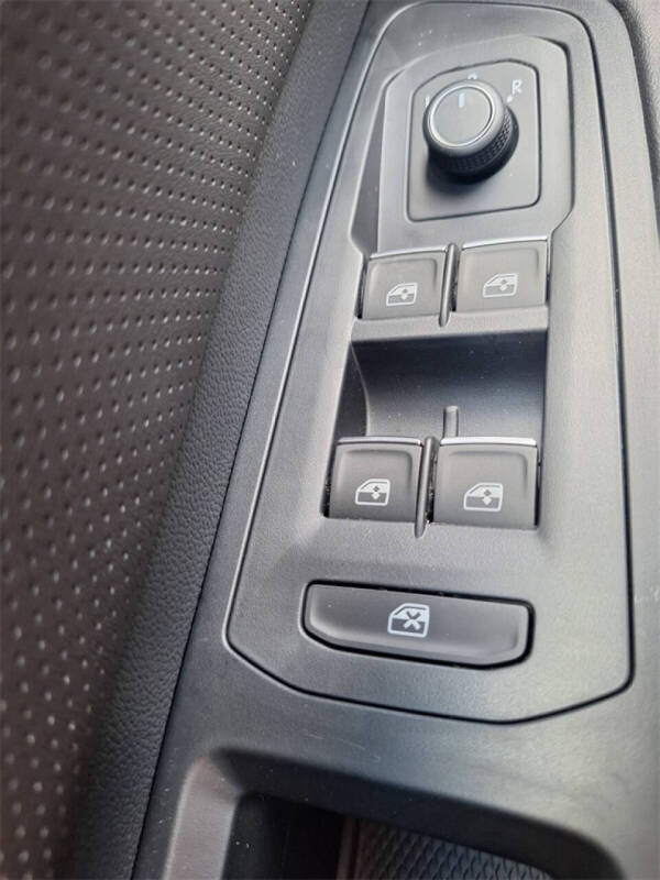 2026 Volkswagen Atlas Cross Sport SEL R-Line Black 4Motion