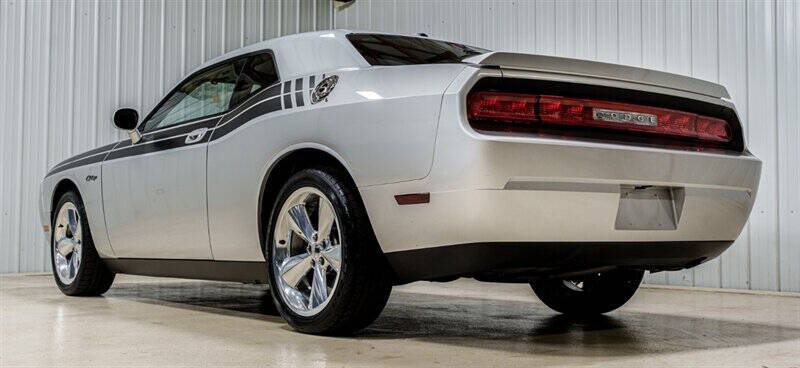 2010 Dodge Challenger SE