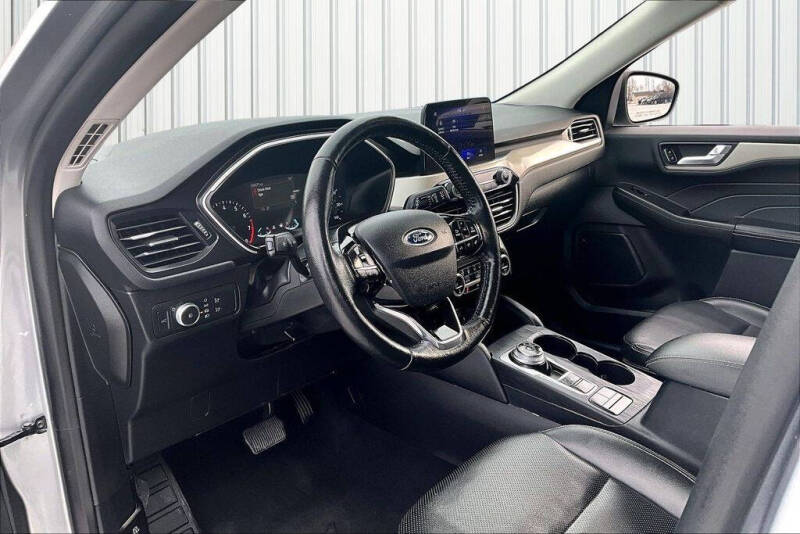 2021 Ford Escape SEL