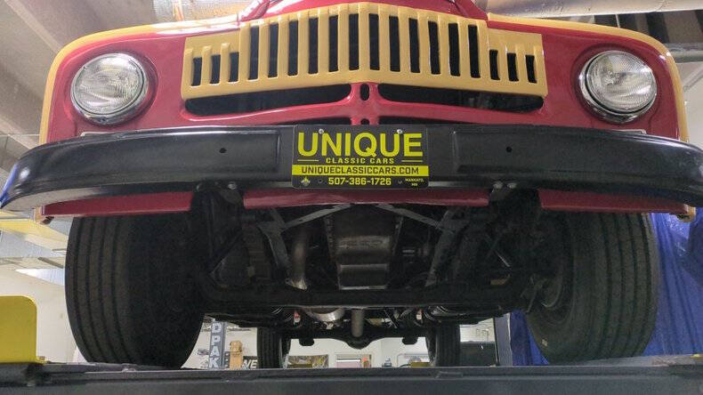 1953 International L-120 Series