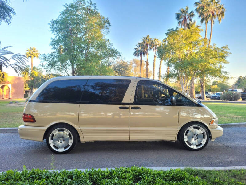 1993 Toyota Previa Deluxe