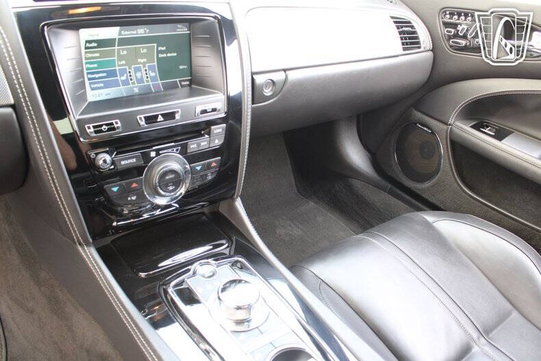 2012 Jaguar XK XKR