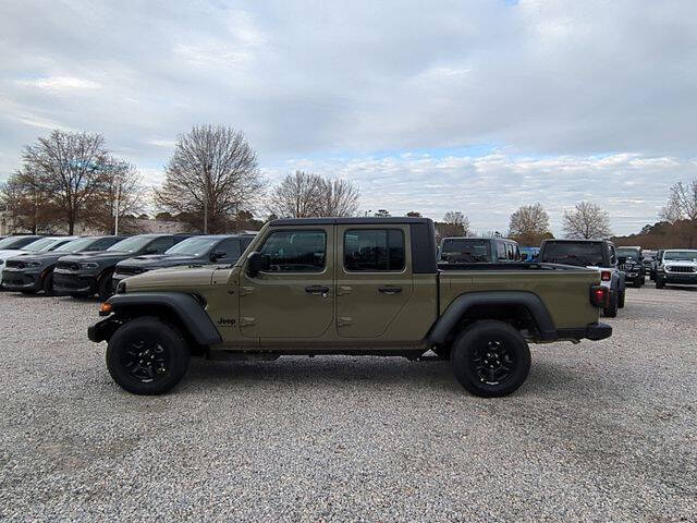2026 Jeep Gladiator Sport