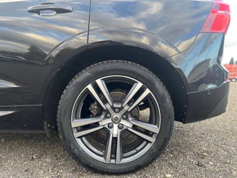 2018 Volvo XC60 T5 Momentum