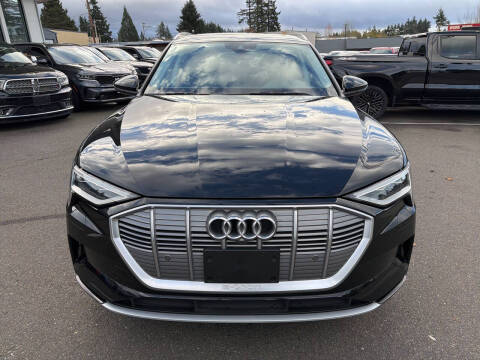 2019 Audi e-tron quattro Premium Plus