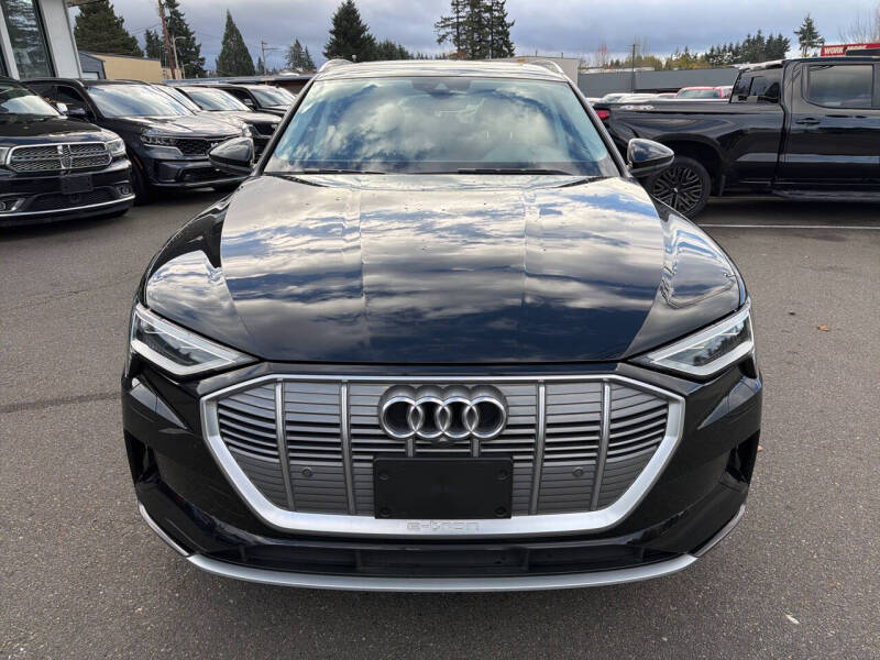 2019 Audi e-tron quattro Premium Plus