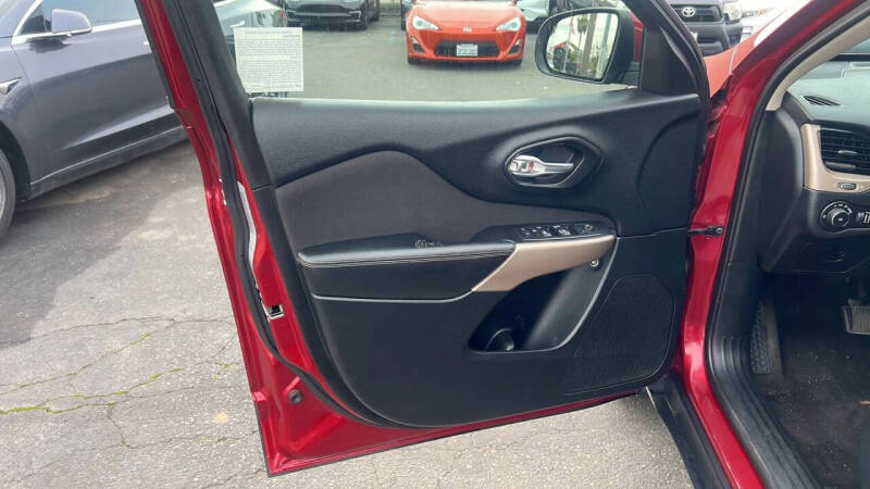 2017 Jeep Cherokee Latitude