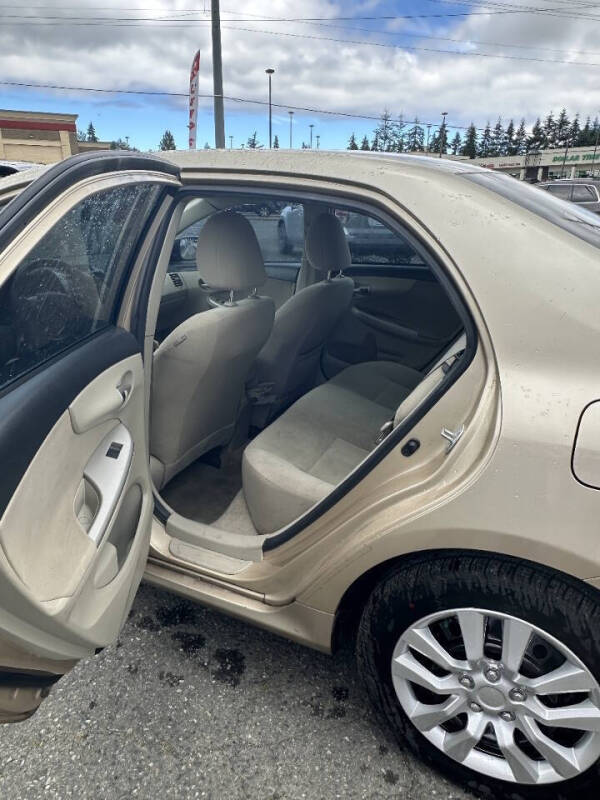 2013 Toyota Corolla LE
