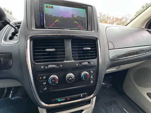 2014 Dodge Grand Caravan American Value Package