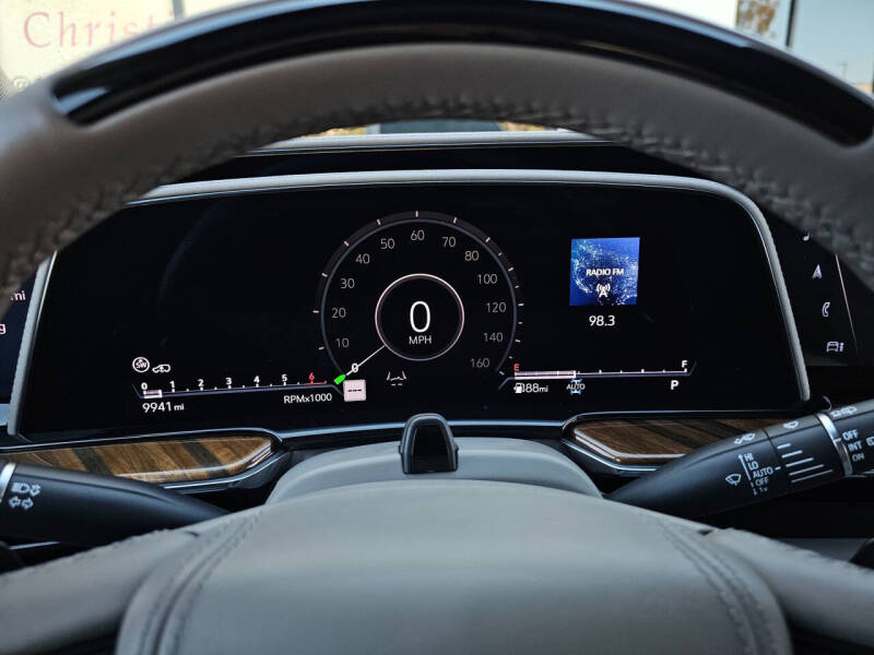 2024 Cadillac Escalade Sport Platinum