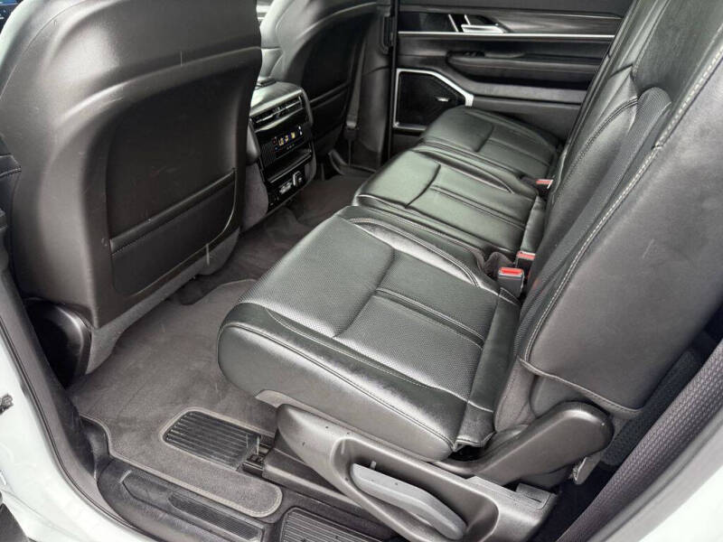 2023 Jeep Wagoneer L Series II