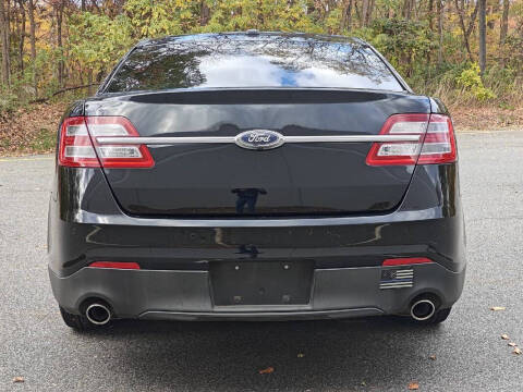 2018 Ford Taurus SEL