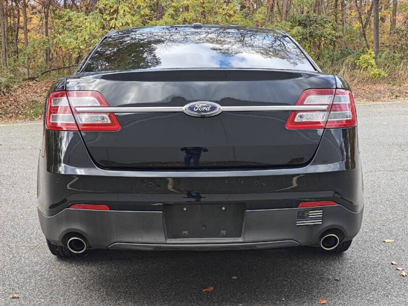 2018 Ford Taurus SEL