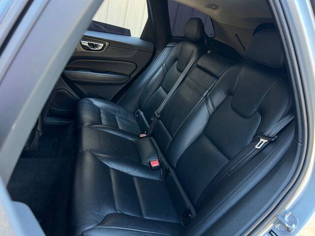 2018 Volvo XC60 T5 Momentum