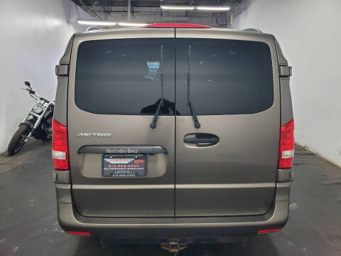 2017 Mercedes-Benz Metris Passenger